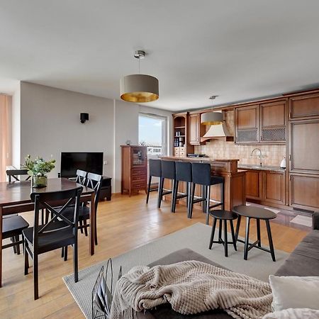 Top Floor Z Widokiem Na Morze By Downtown Apartments กดัญสก์ ภายนอก รูปภาพ