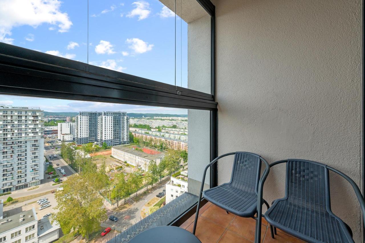 Top Floor Z Widokiem Na Morze By Downtown Apartments กดัญสก์ ภายนอก รูปภาพ